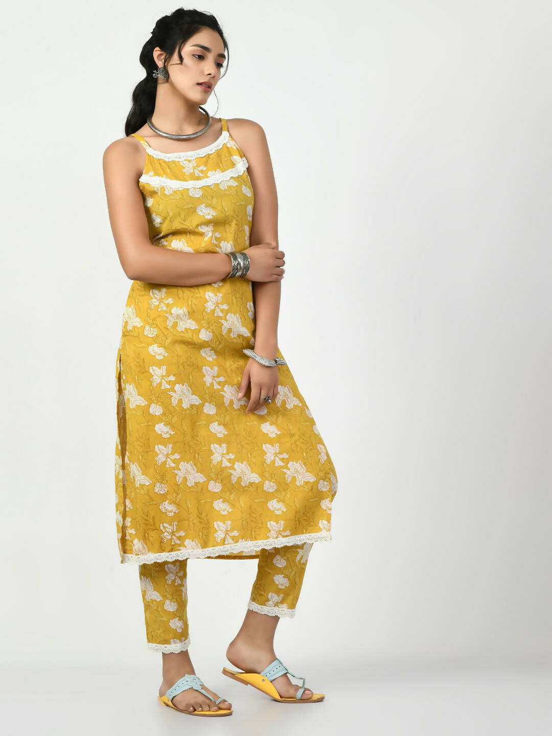 Myshka Women's Yellow Straight Printed Kurta