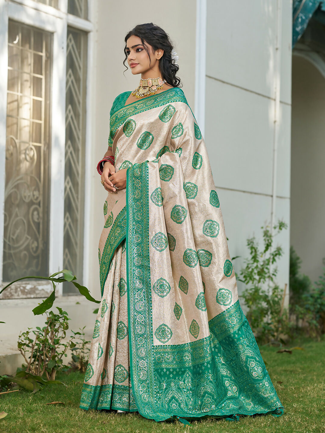 Shree Shyam Fashion Cream With Sea Green Silk Blend Saree - Distacart