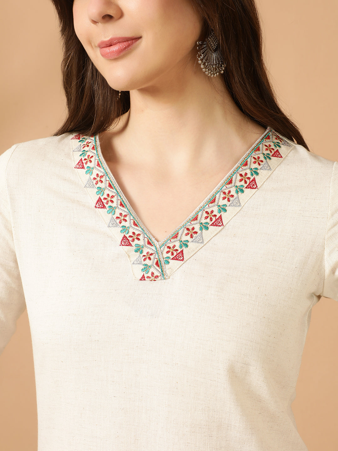 Antaran Off White Cotton Flex Embroidered Tunic