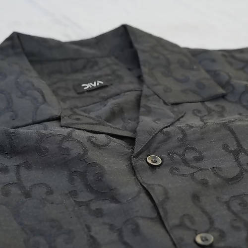 Diva Globe Black Lapel Collar Shirt - Distacart