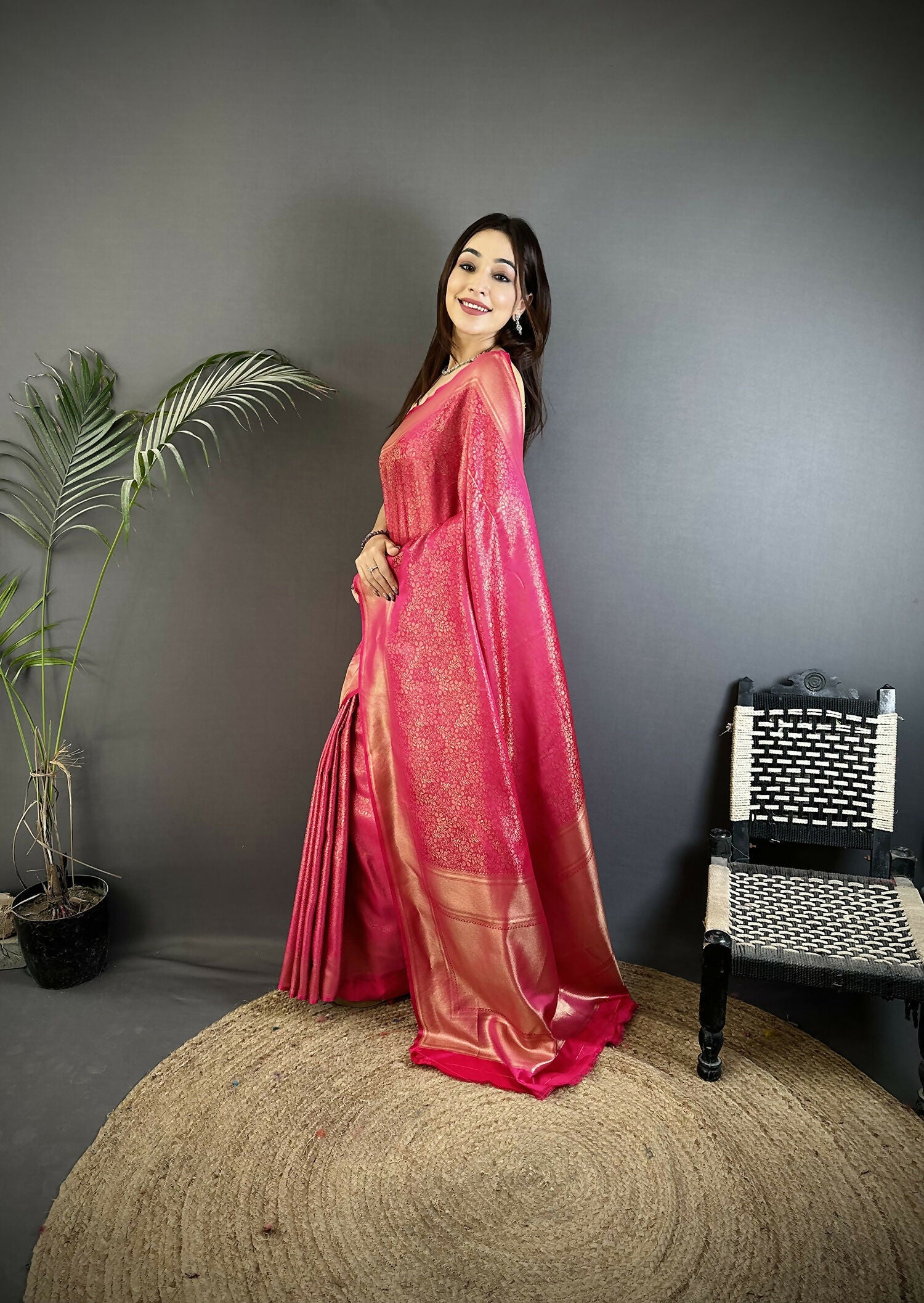 Joban Fashion Pink Floral Motifs & Ethnic Design Soft Satin Silk Kanchipuram Saree - Distacart
