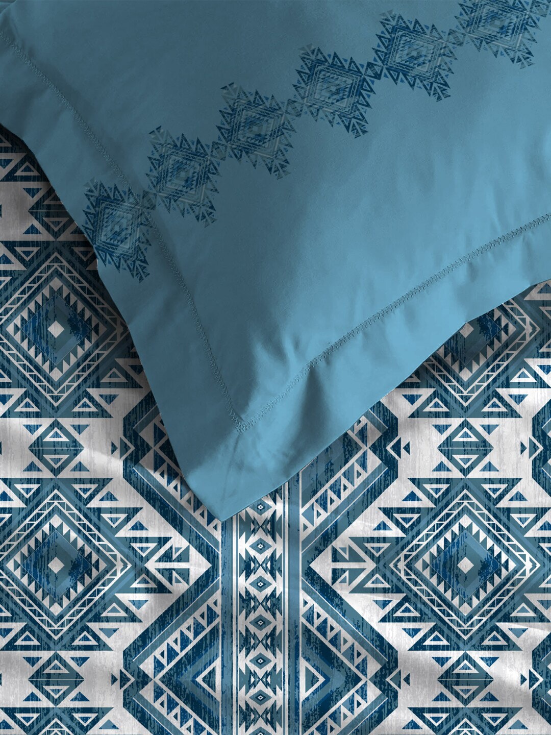MYTRIDENT Blue White Ethnic Motifs Cotton 120 TC Queen Bedsheet With 2 Pillow Covers