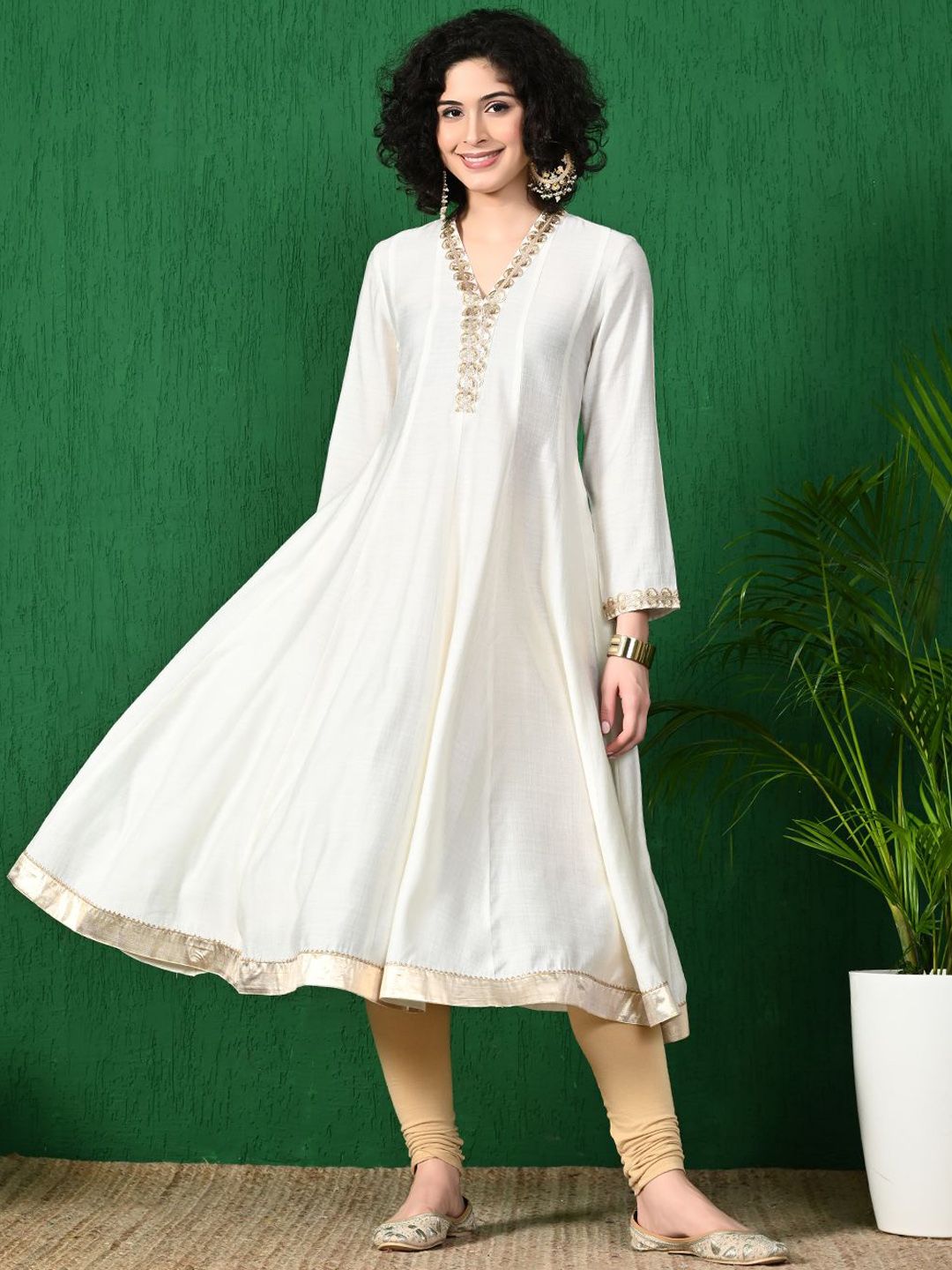 Sangria Sequinned V-Neck Anarkali Kurta