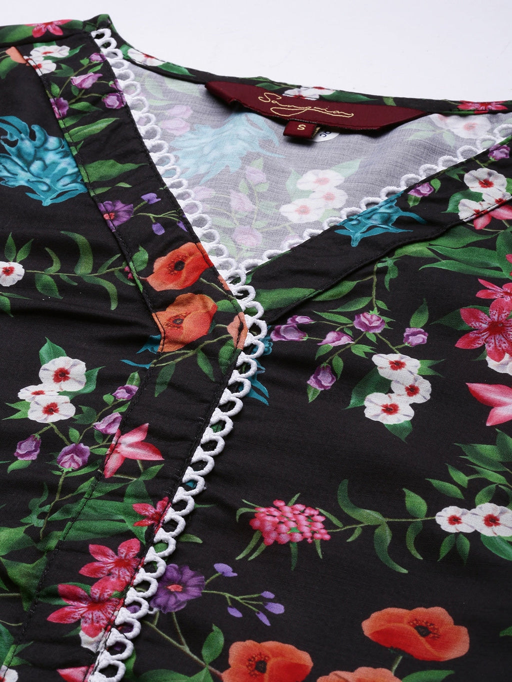 Sangria Women V-Neck Floral Printed Regular Kurta with Palazzos & With Dupatta