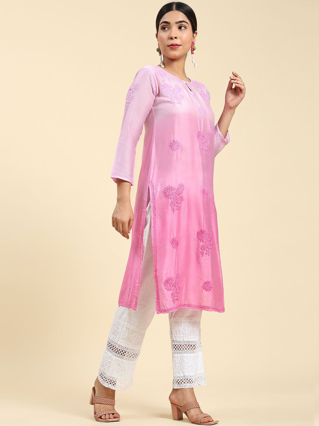 HOUSE OF KARI Floral Chikankari Embroidered Kurta