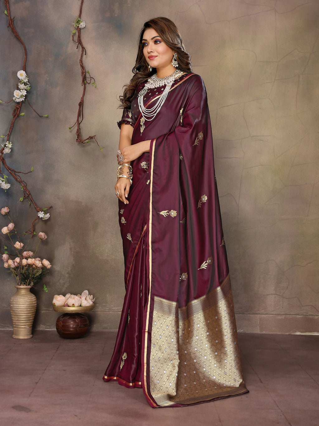 Joban Fashion Maroon Floral & Botanical Motifs Satin Silk Banarasi Silk Saree - Distacart
