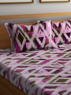BOMBAY DYEING Marigold Purple Geometric Cotton 104 TC King Bedsheet With 2 Pillow Covers