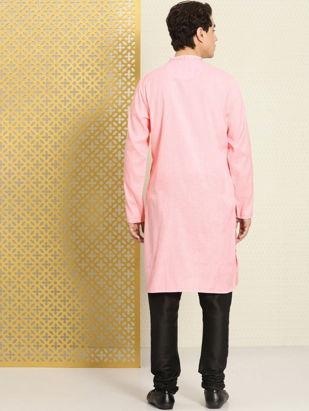 House of Pataudi Men Solid Thread Work Jashn Kurta