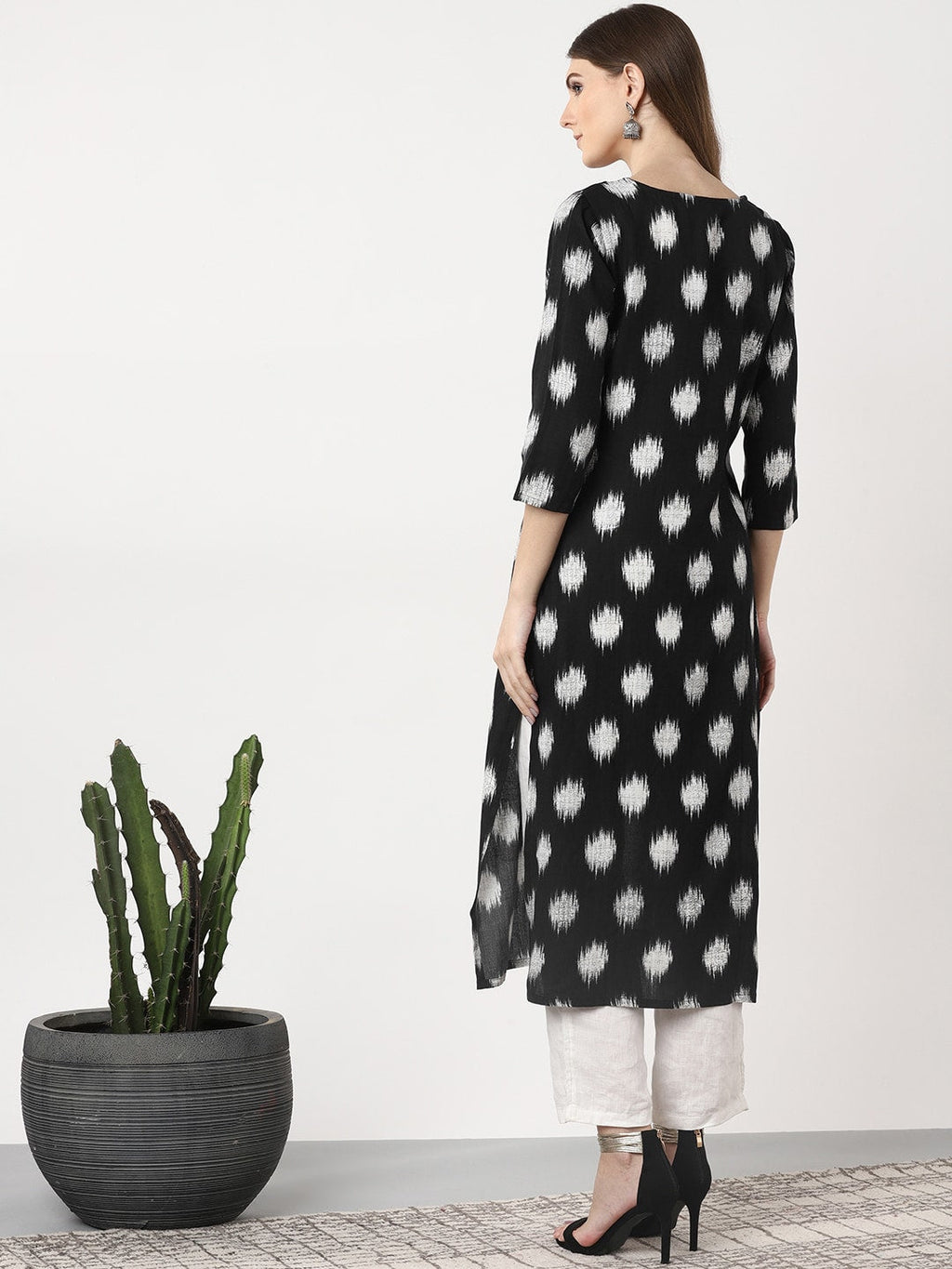 Sangria Women Black & Off-White Woven Design Straight Kurta