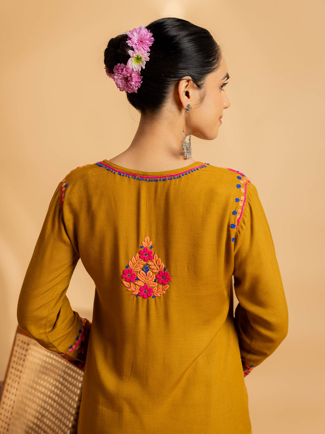 HOUSE OF KARI Floral Yoke Design Chikankari Kurta With Palazzo