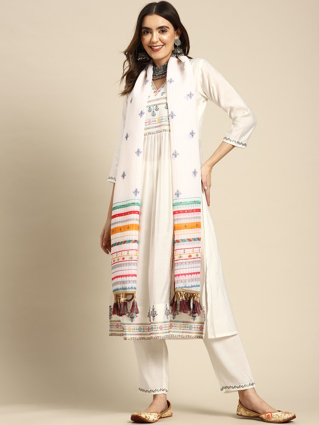 Sangria Ethnic Motifs Yoke Design Regular Thread Work Kurta with Trousers & With Dupatta