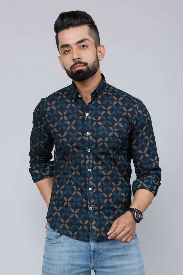 Miravan Men's Blue Floral Print Slim Fit Shirt with Patch Pocket