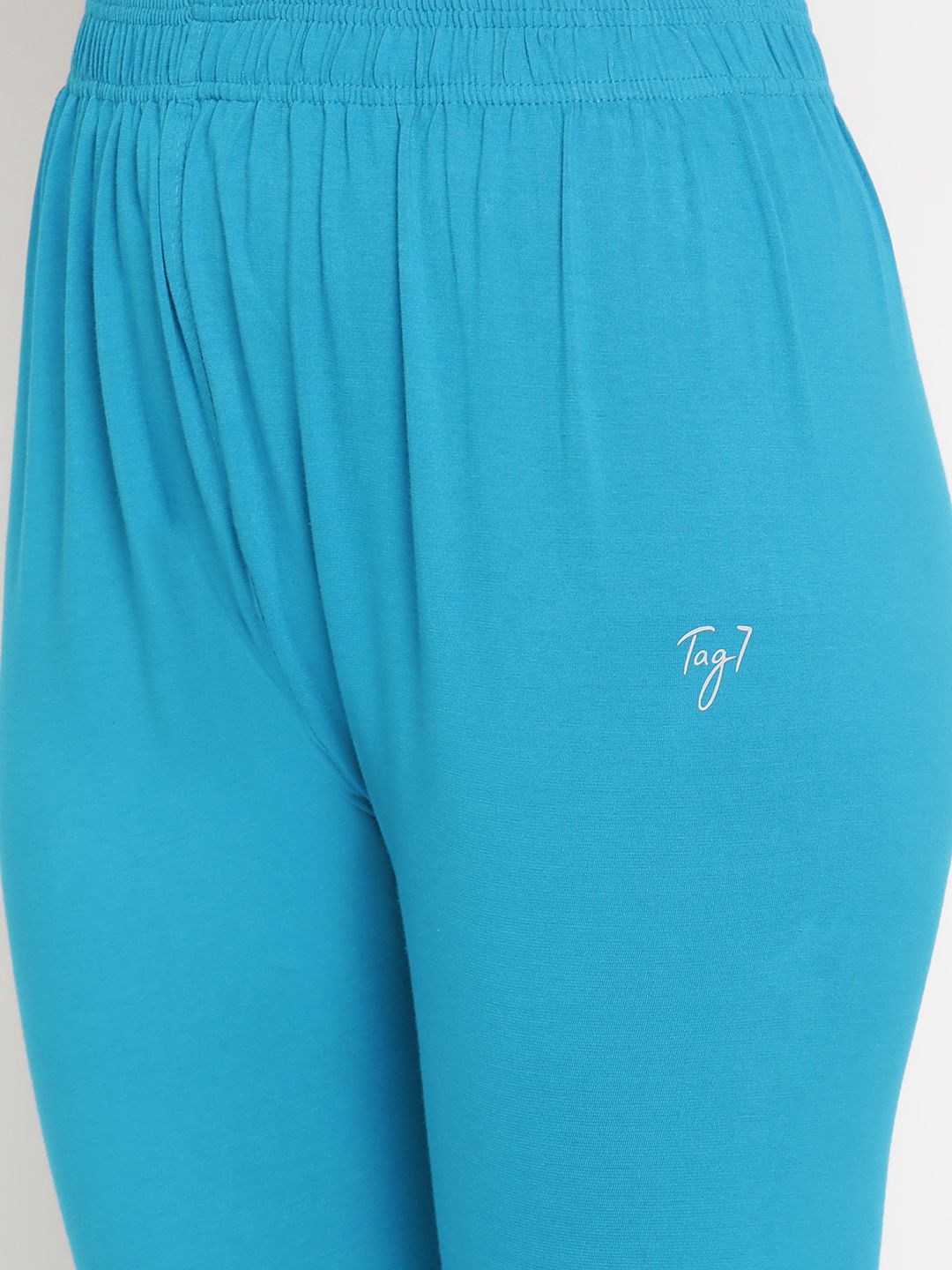 TAG 7 Women Pack of 2 Blue & Green Solid Comfort-Fit Ankle-Length Leggings