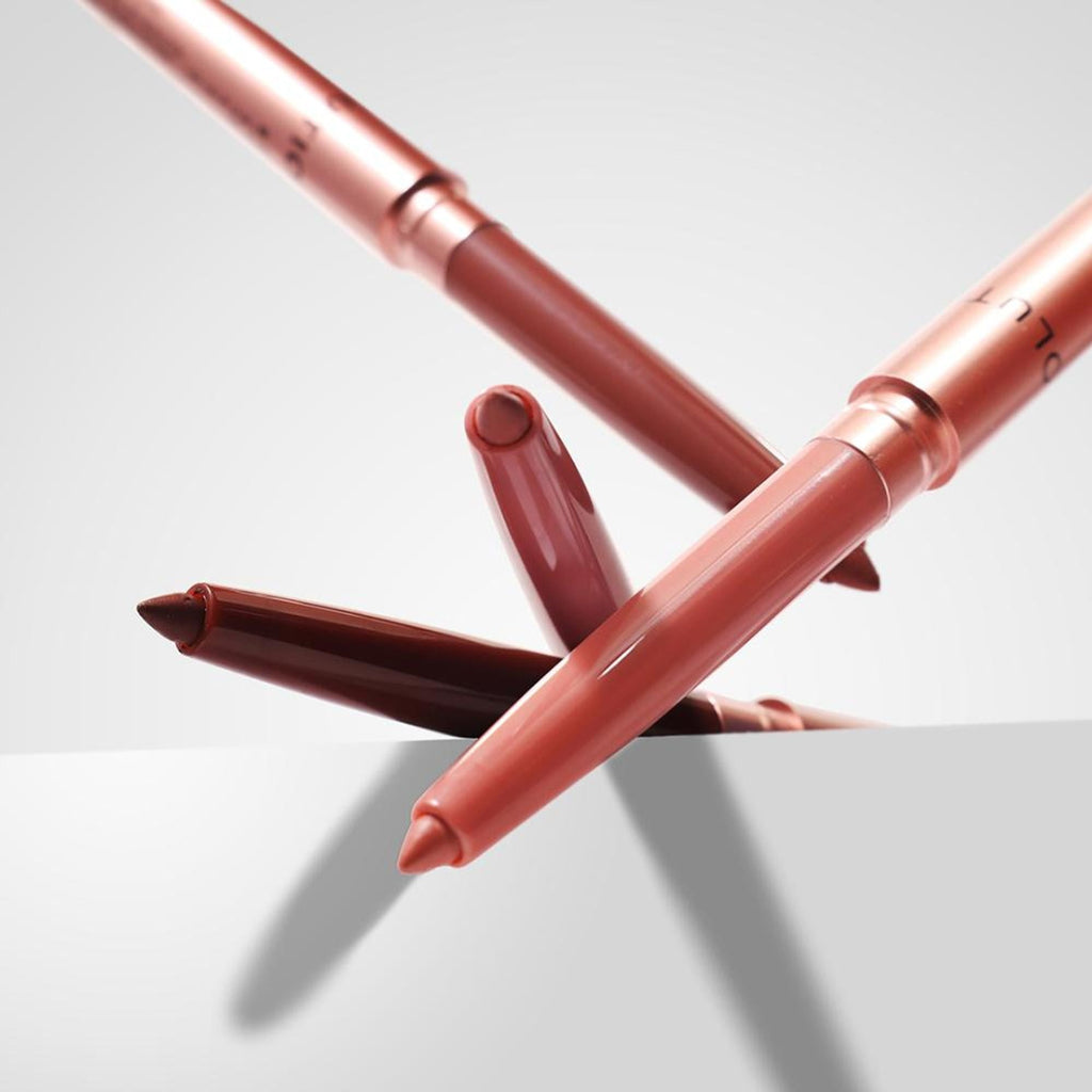 Makeup Revolution Pout Bomb Plumping Lip Liner - Melba Warm Peach
