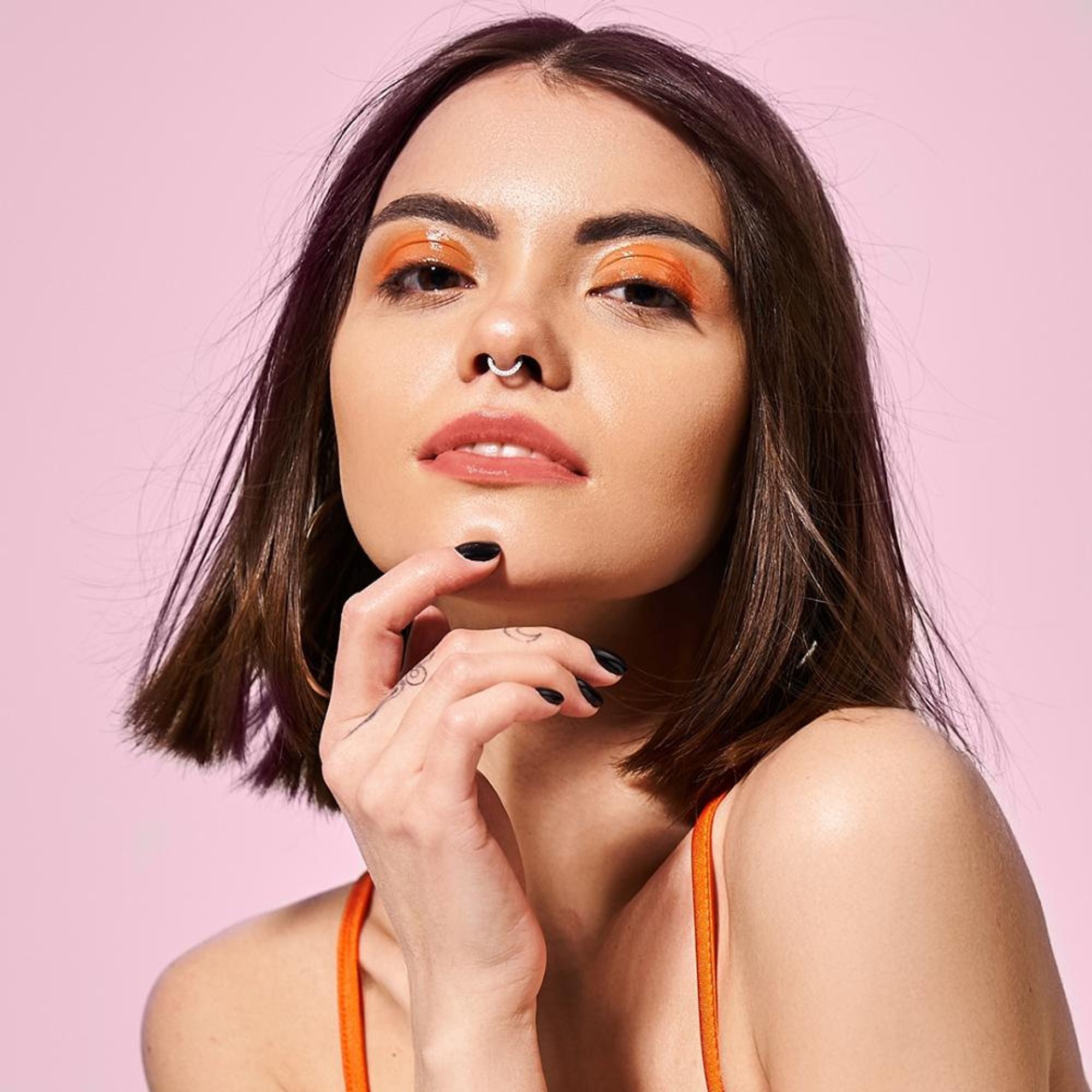 Makeup Revolution Pout Bomb Plumping Lip Liner - Chauffeur Nude - Distacart