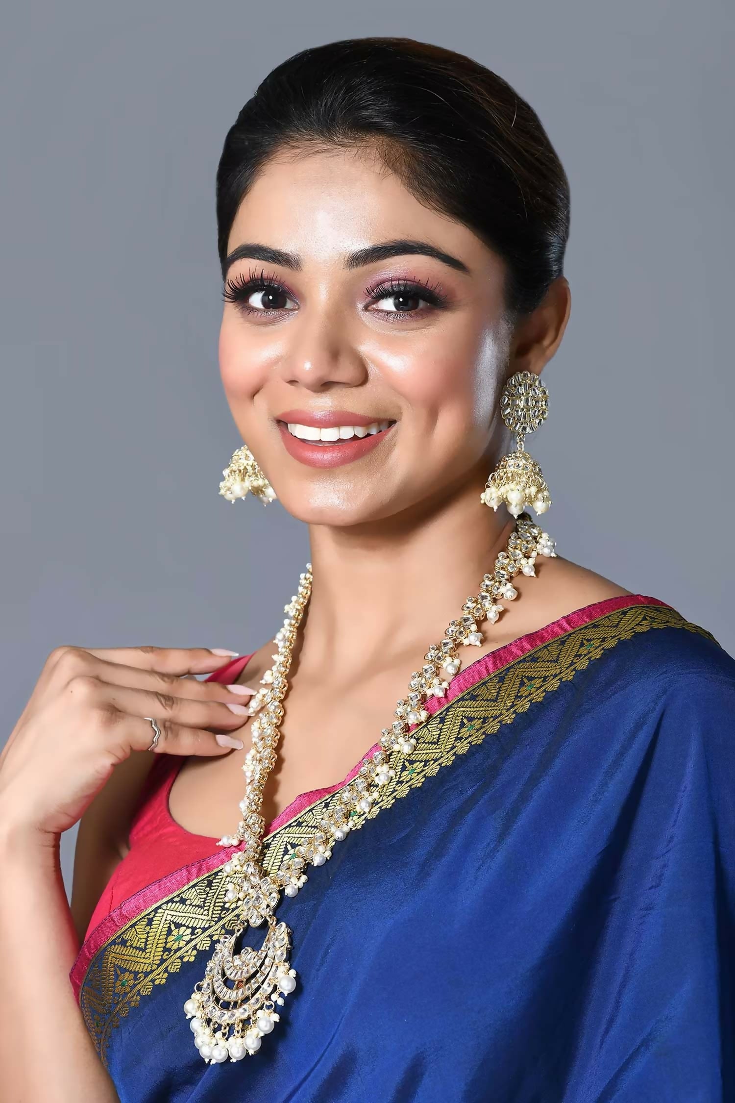 Joban Fashion Women Golden White Necklace Set
