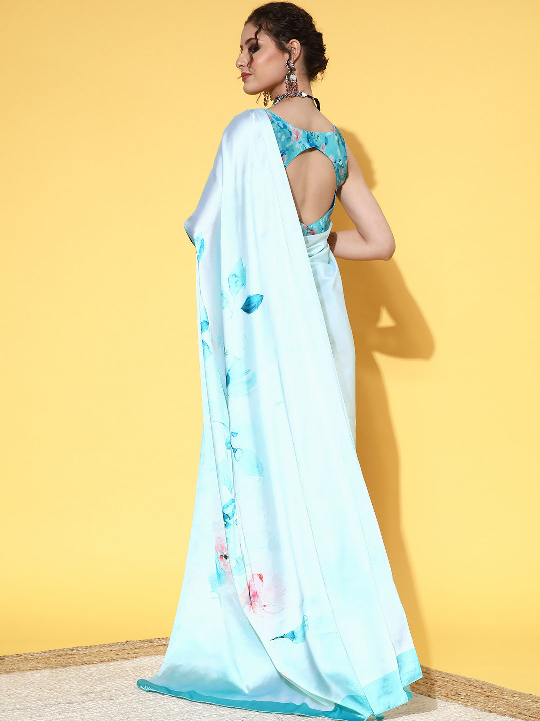 Saree Mall Floral with Printed Border Saree - Distacart