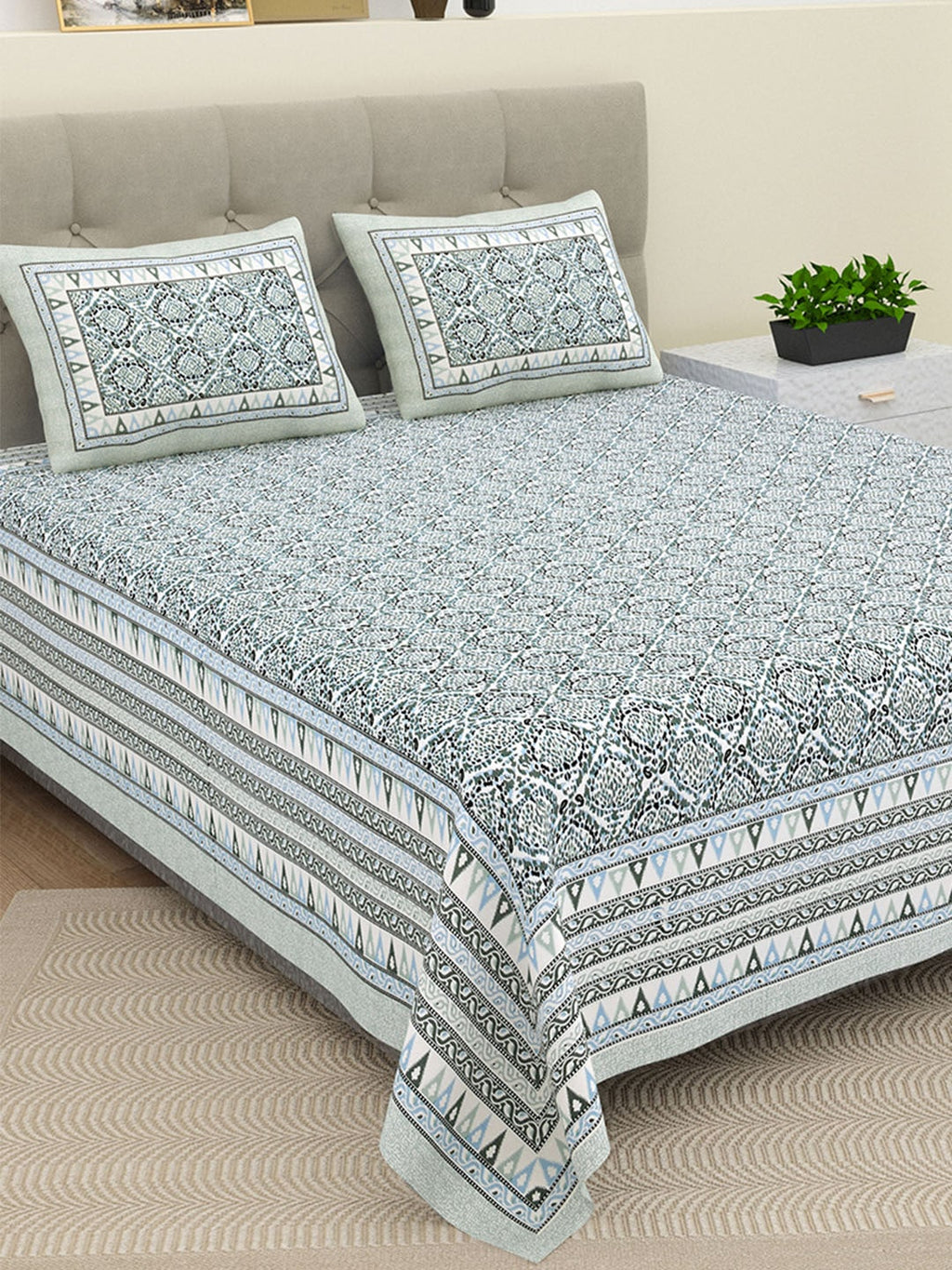 BELLA CASA Ethnic Grey & White Ethnic Pure Cotton 180 TC King Bedsheet & 2 Pillow Covers