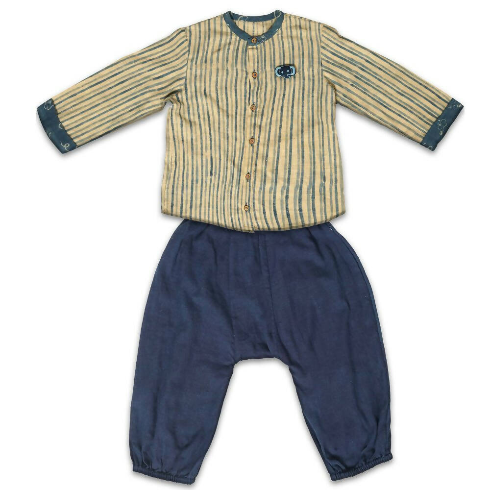 Mhyssa Manny Full Sleeve Beige T-shirt With Blue Pants Set For Kids