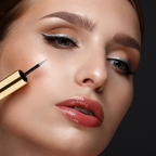 Lakme Glitterati Collection Shine Eyeliner - Etheral White