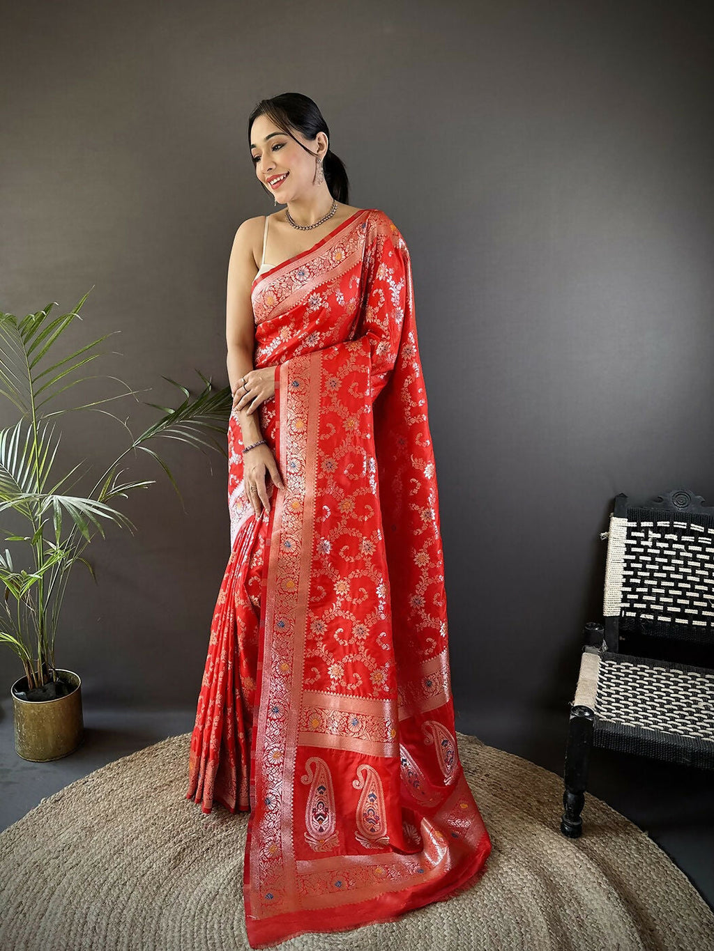 Joban Fashion Red Meenakari Banarasi Silk Sarees