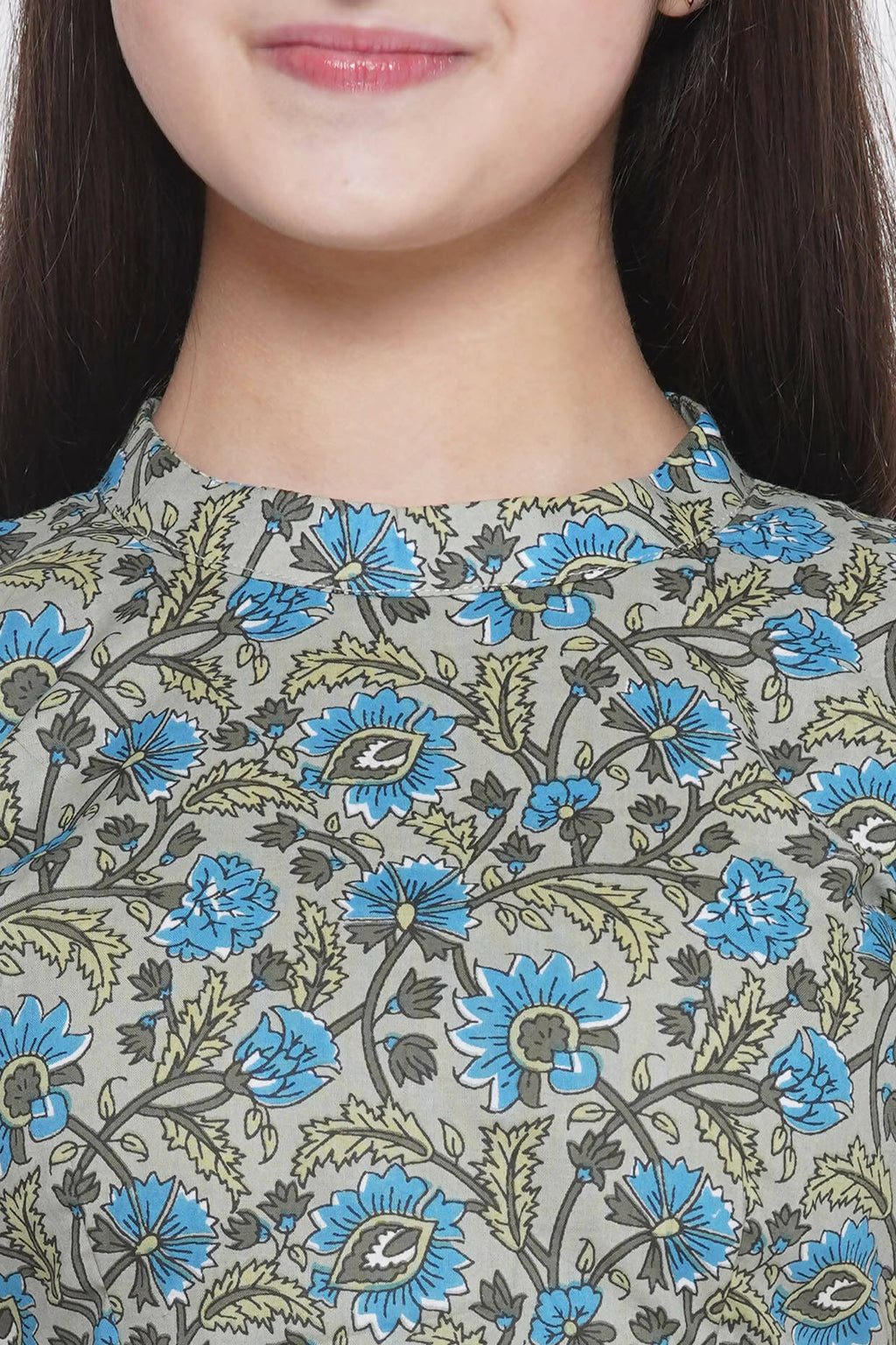 Little Bansi Floral Print Ready To Wear Saree And Floral Blouse - Blue