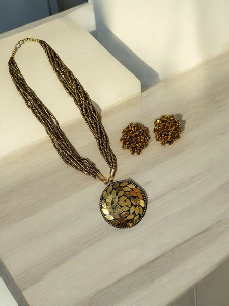 Inhanns All-Day Statement Beaded Necklace Set - Gold