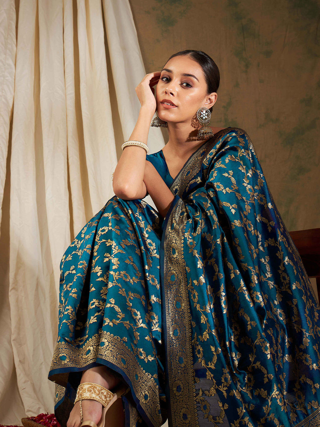 Sangria Blue Floral Woven Design Zari Kanjeevaram Saree - Distacart
