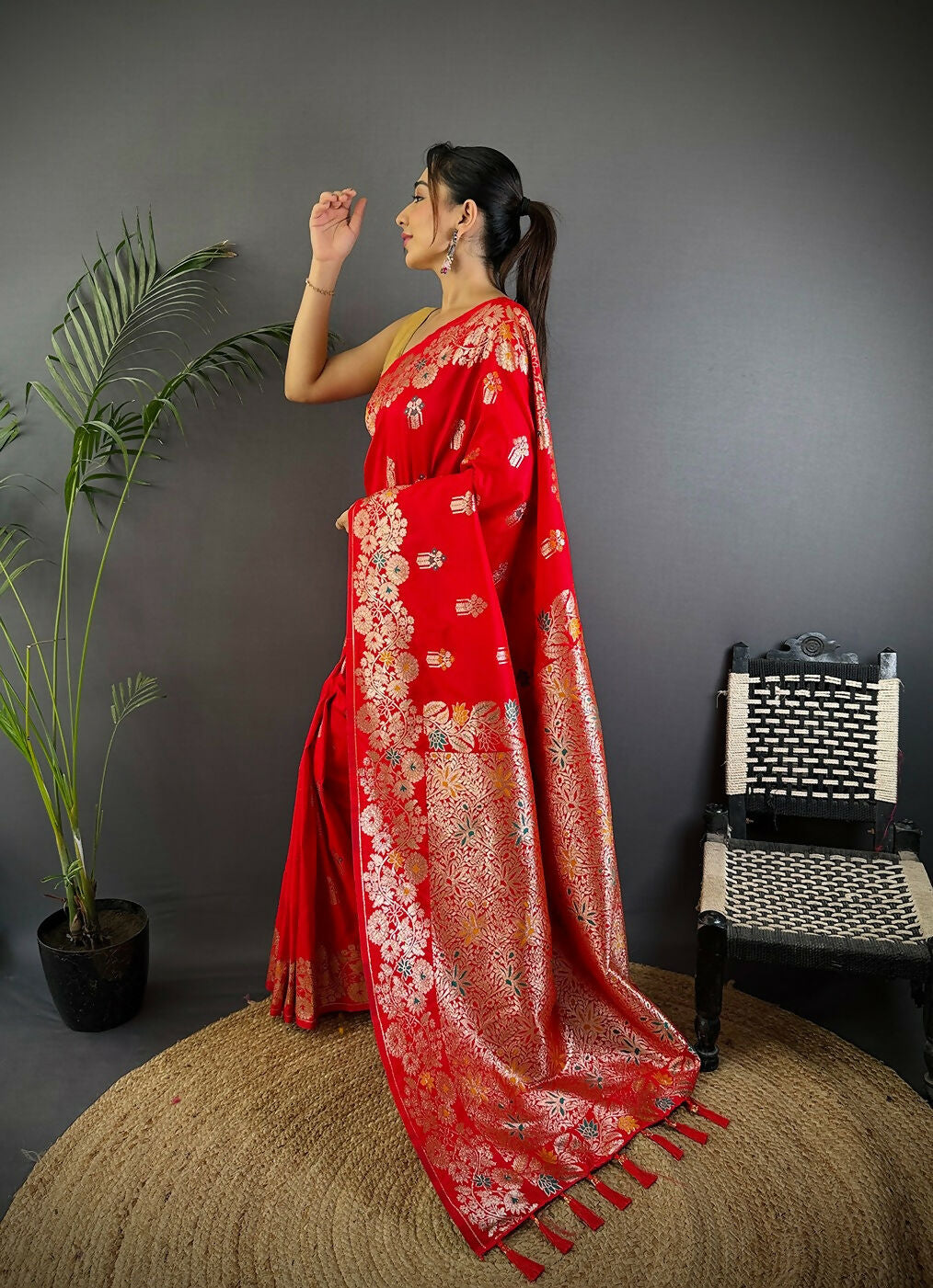 Joban Fashion Meenakari Red Woven Soft Silk Saree - Distacart