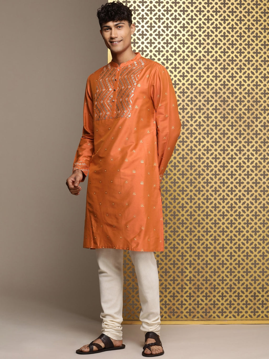 House of Pataudi Jashn Ethnic Motifs Yoke Design Sequinned Kurta