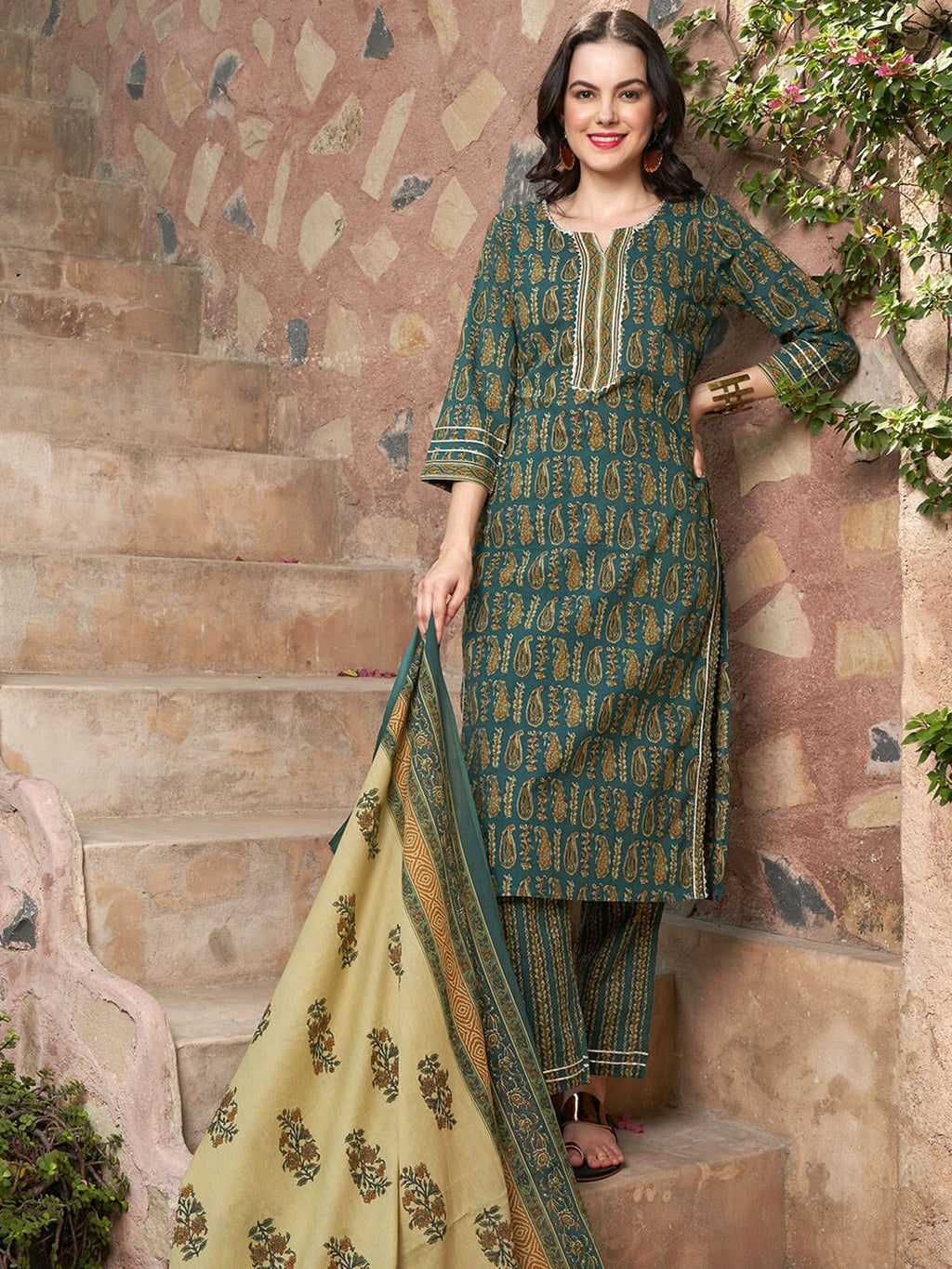 Sangria Ethnic Motifs Printed Pure Cotton Kurta with Trousers & Dupatta