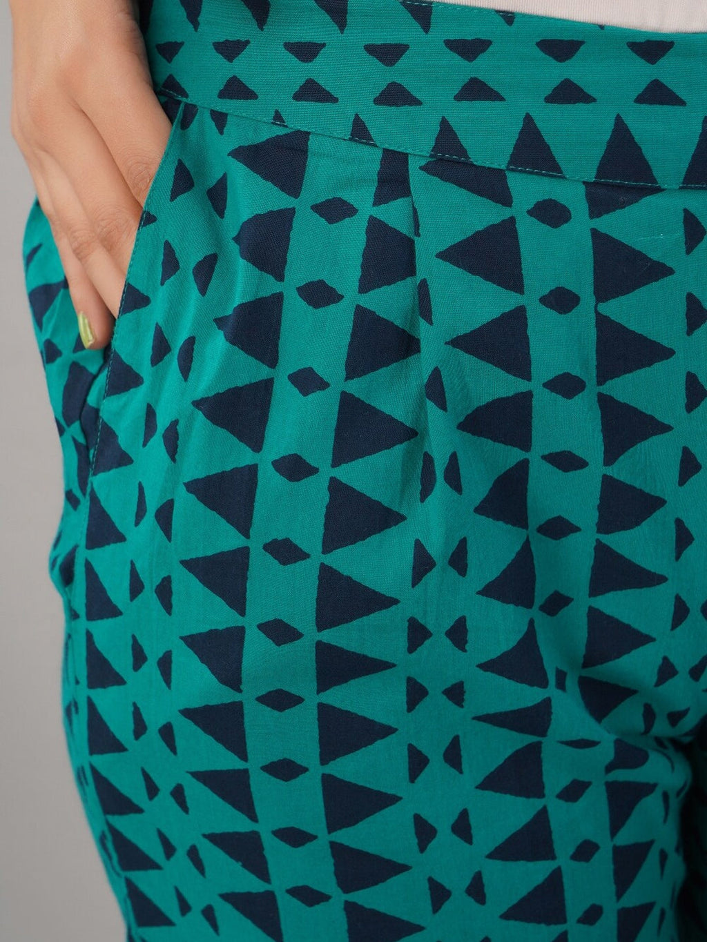 HERE&NOW Turquoise Blue Floral Printed Regular Kurta with Palazzos