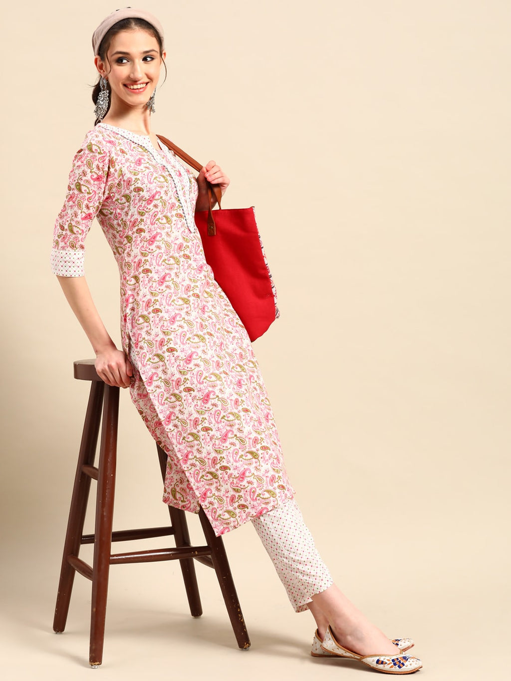 Sangria Women Paisley Printed Gotta Patti Kurta With Trousers