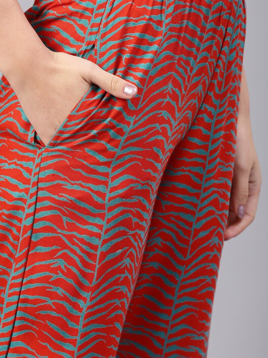 Aks Women Paisley Printed Straight Kurta With Palazzos