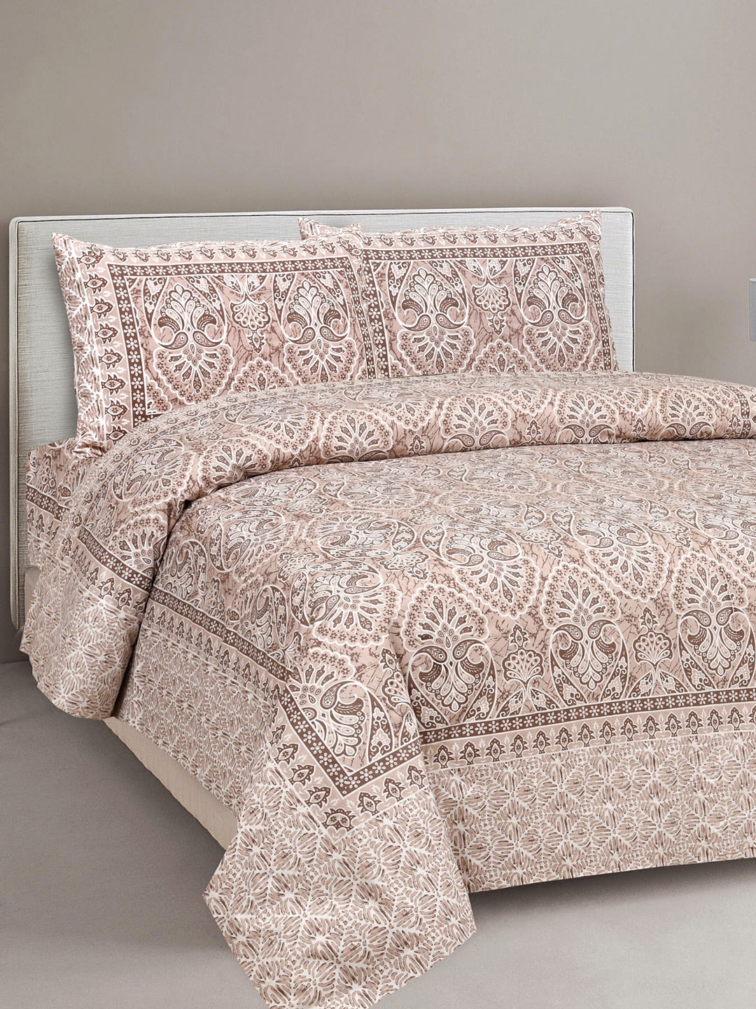 Lali Prints Brown & White Ethnic Motifs Cotton 180 TC King Bedsheet with 2 Pillow Covers