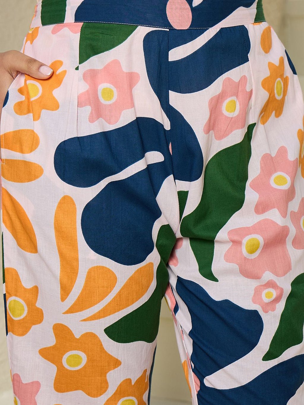 Indo Era Floral Printed V-Neck Sleeveless Pure Cotton A-Line Kurta With Trousers - Distacart