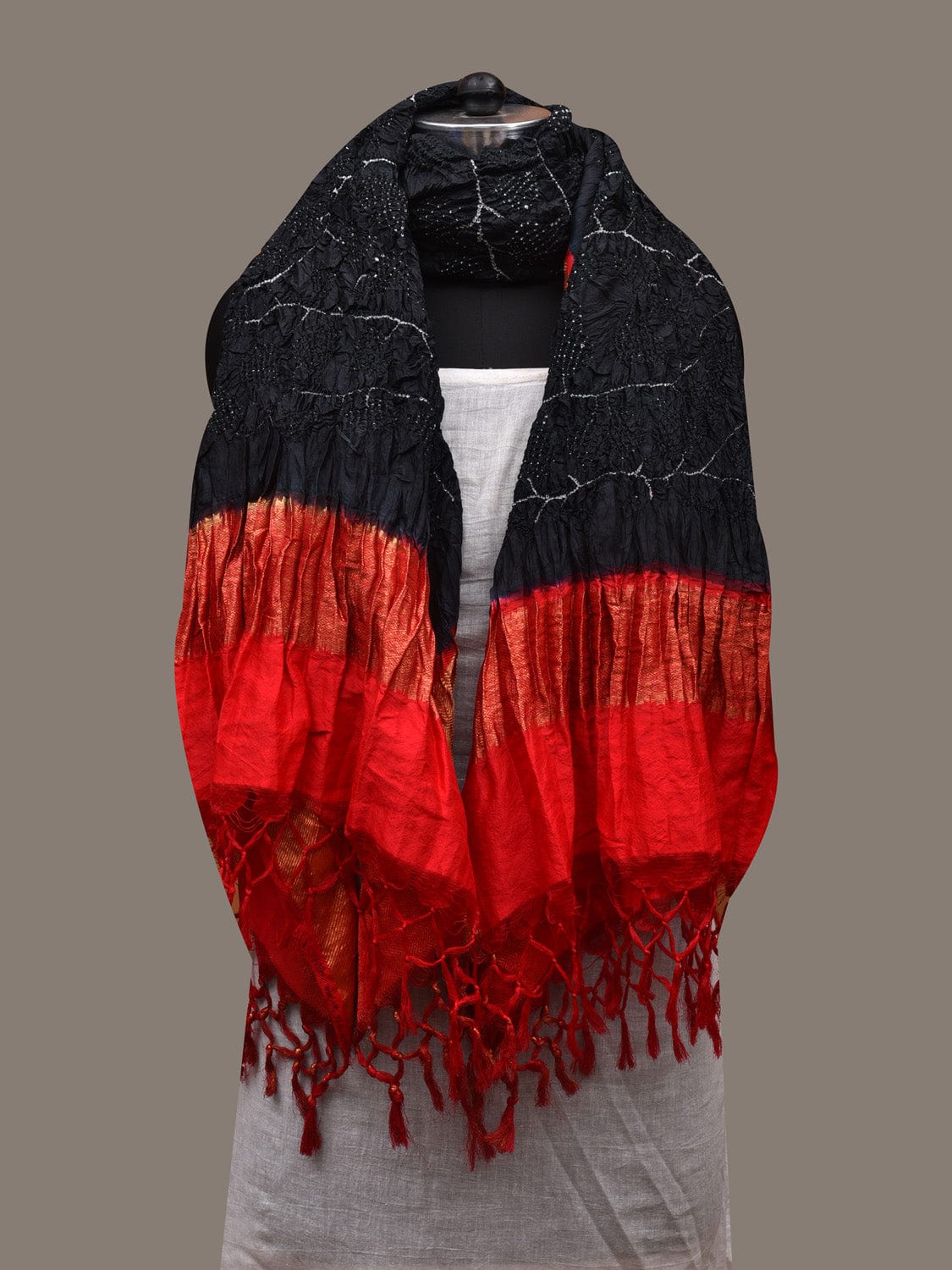 Black and Red Bandhani Kanchipuram Silk Handloom Dupatta with Leaves Design - Global Threads