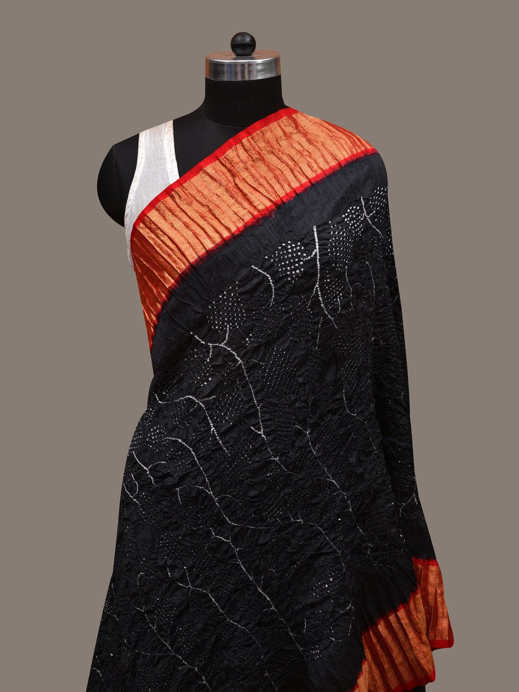 Black and Red Bandhani Kanchipuram Silk Handloom Dupatta with Leaves Design - Global Threads