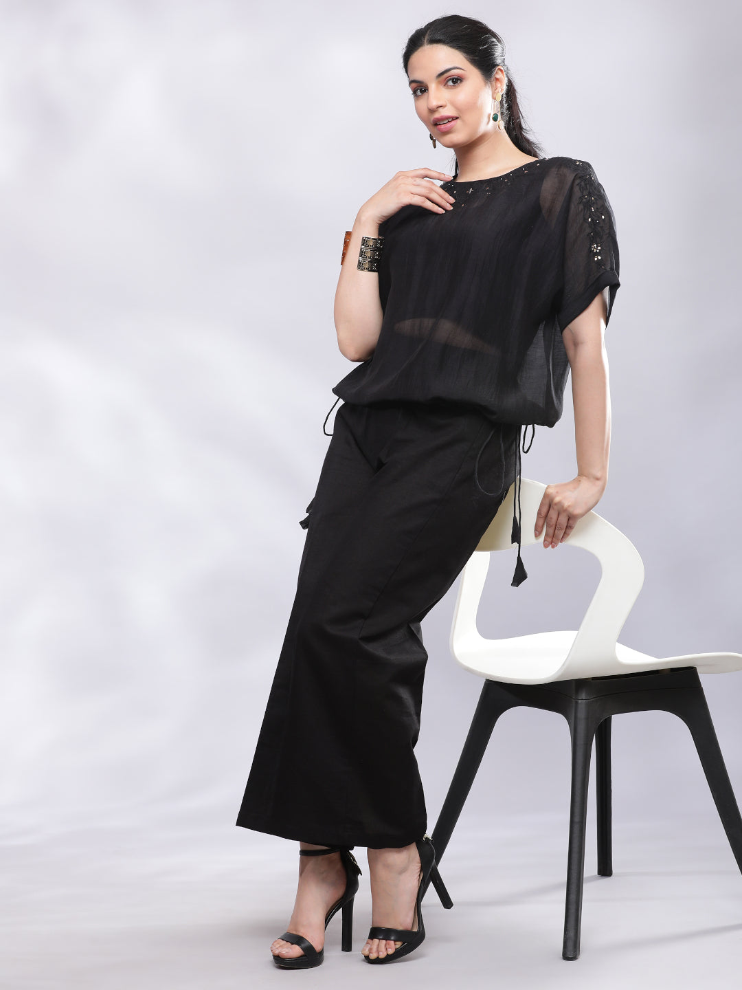 BohoJazz Black Linen Cropped Trousers with Flare - Distacart