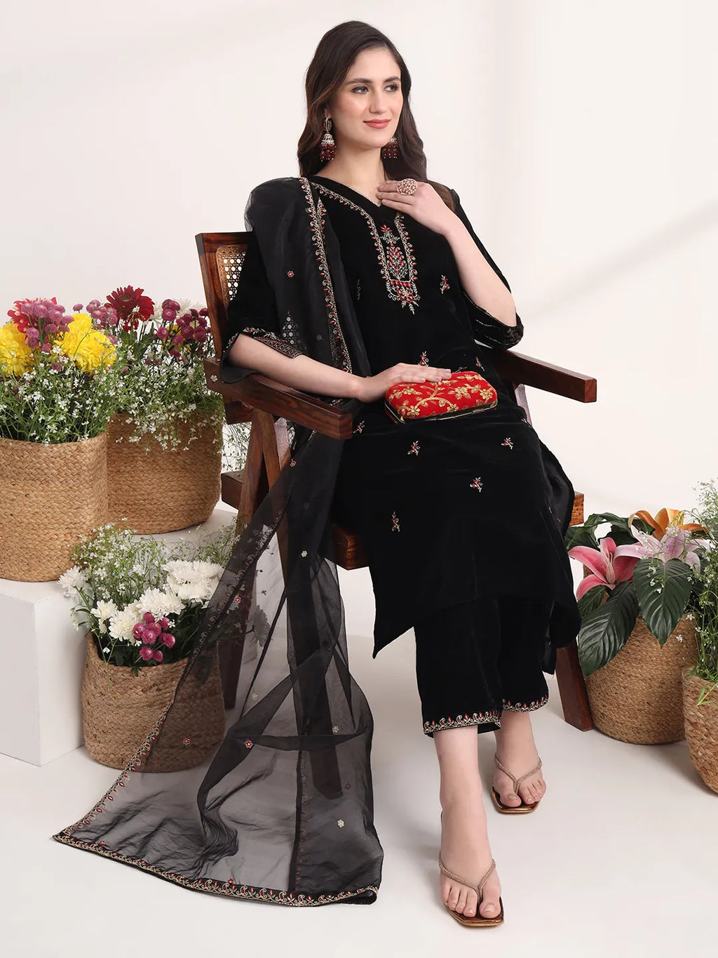 Yufta Black Straight Embroidery Kurta And Trouser With Dupatta Set - Distacart