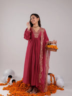 Yufta Hot Pink Silk Embroidered Kurta Dupatta Set