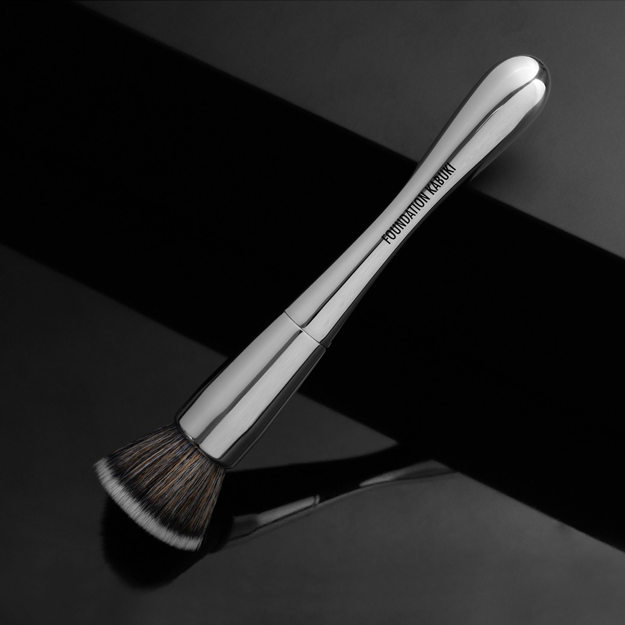 PAC Studio X Jovita Foundation Kabuki Brush