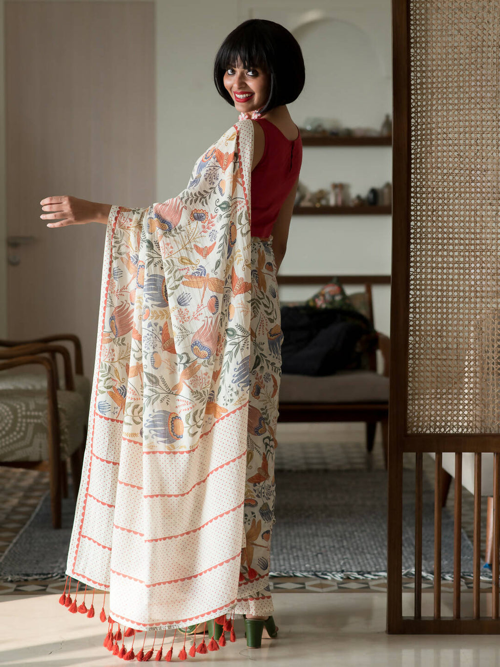 Suta Beige Floral Pure Cotton Saree