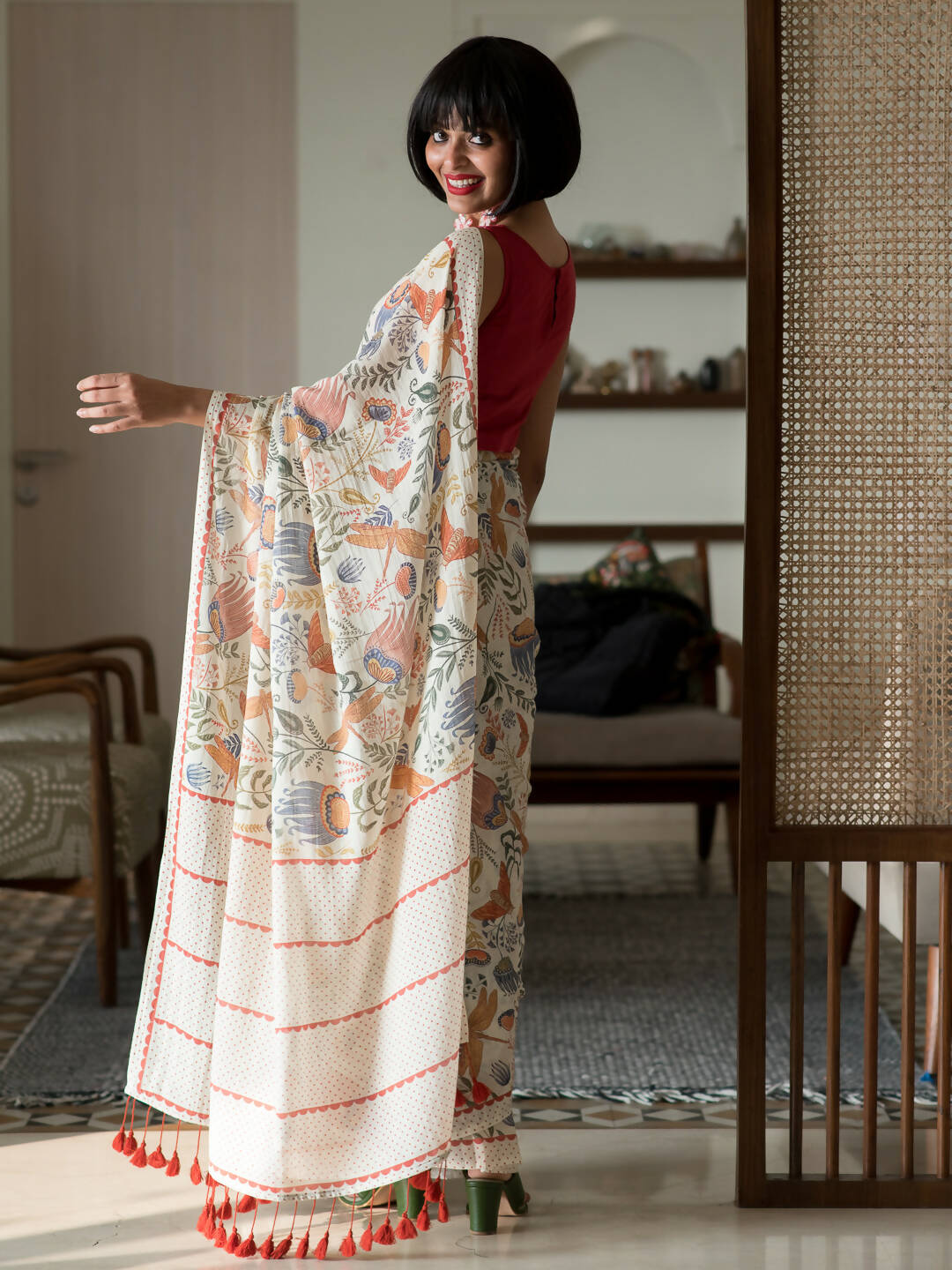Suta Beige Floral Pure Cotton Saree