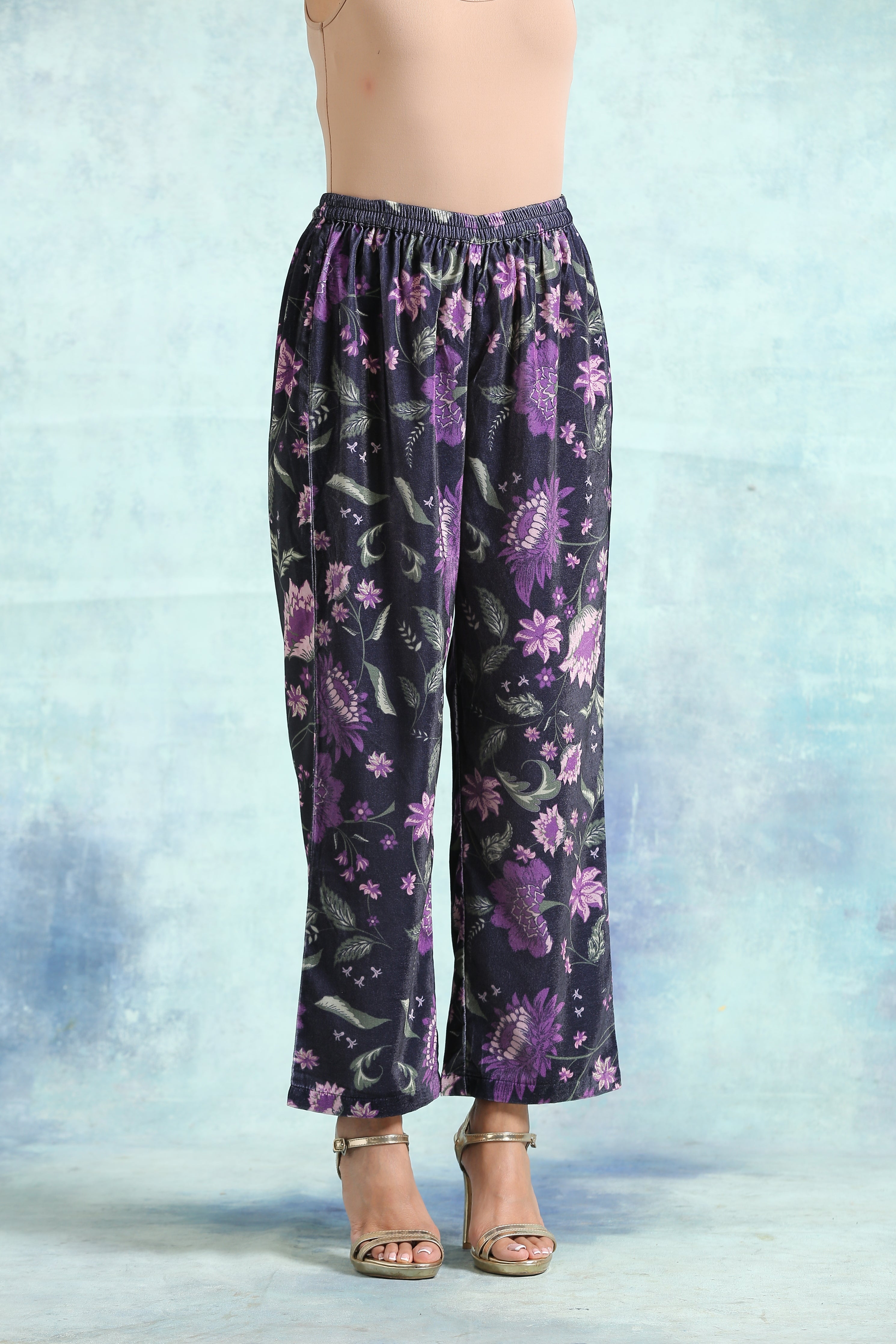 trueBrowns Black Printed Velvet Pant