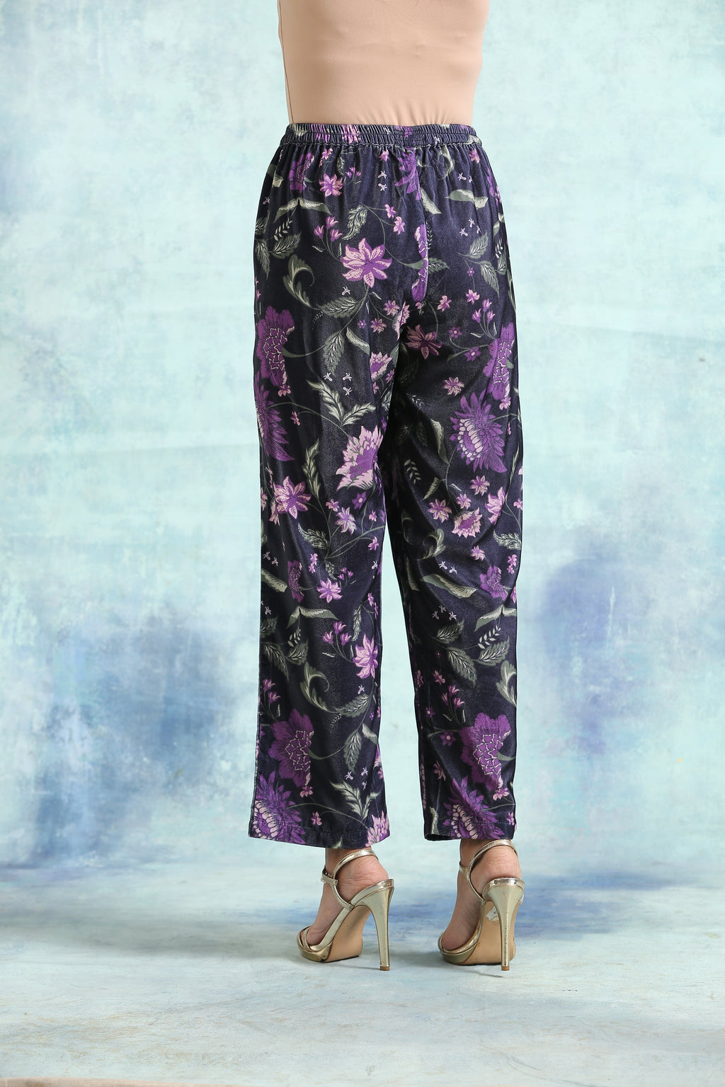 trueBrowns Black Printed Velvet Pant