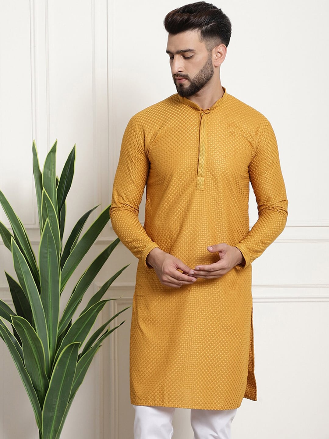 Sojanya Geometric Embroidered Thread Work Pure Cotton Straight Kurta