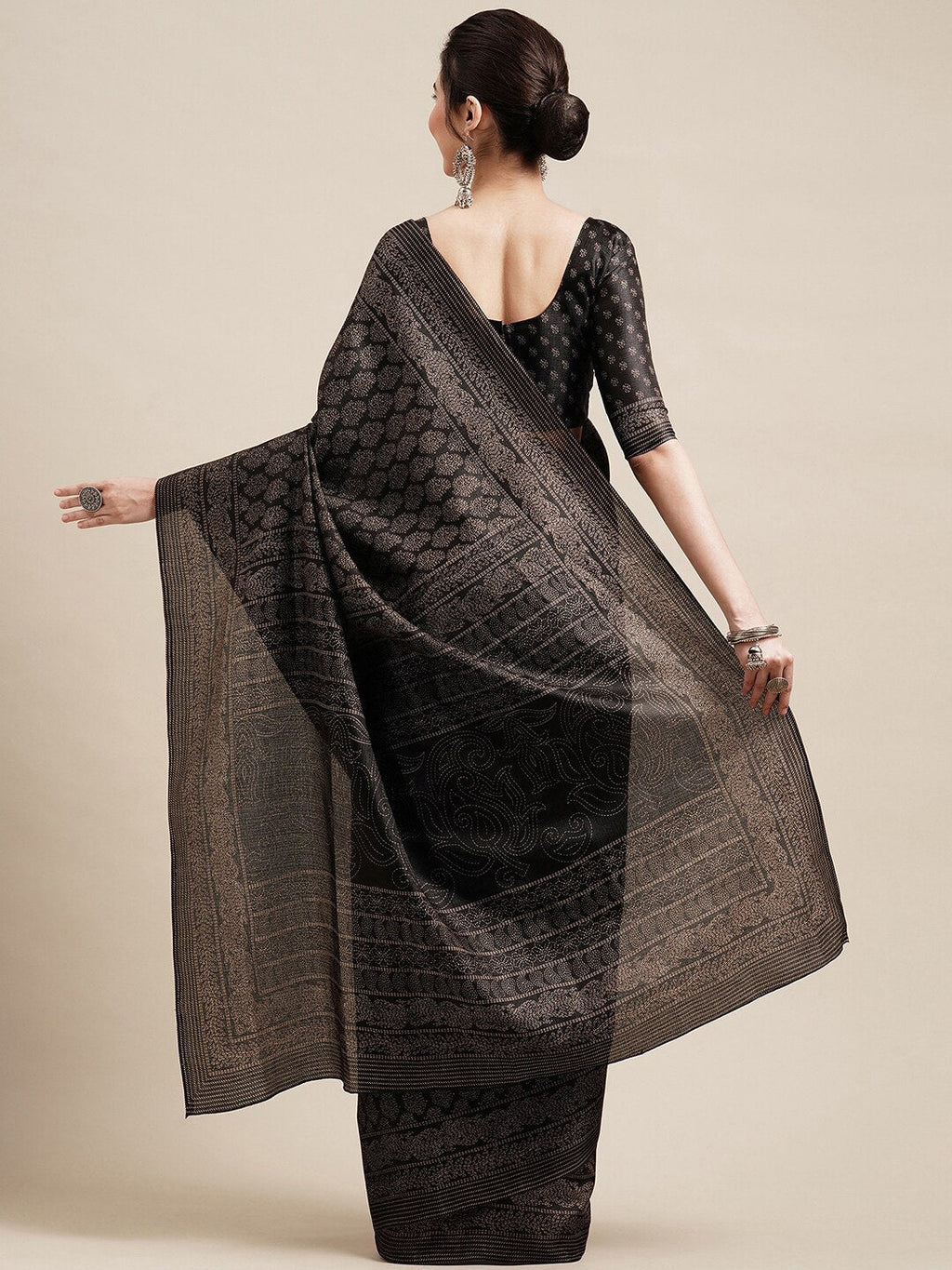 Saree Mall Black & Grey Floral Printed Art Silk Bhagalpuri Sarees