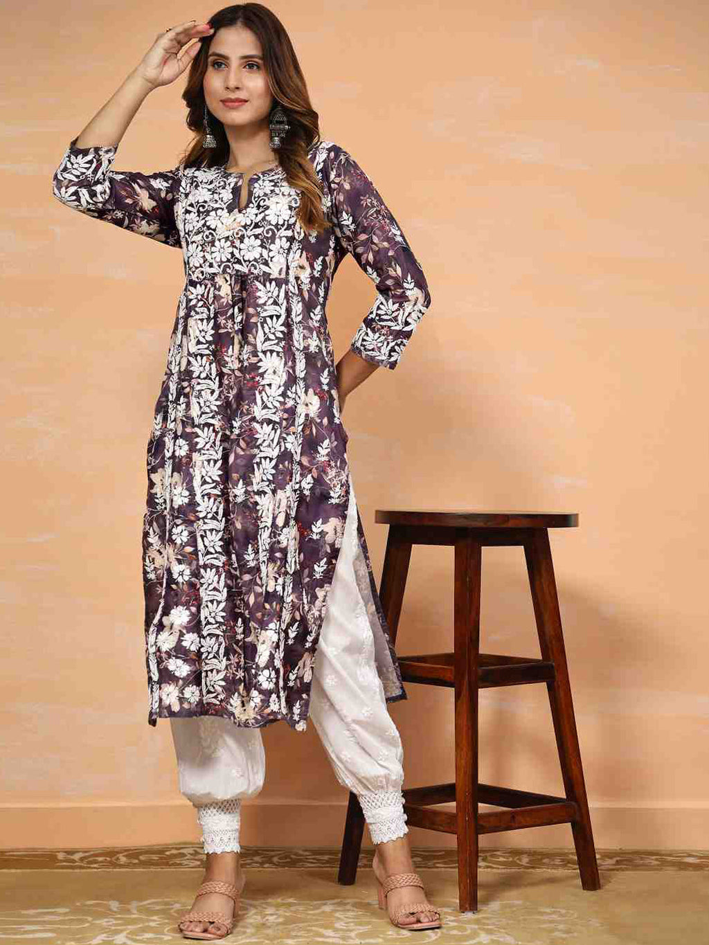 HOUSE OF KARI Floral Printed Chikankari Work Kurta