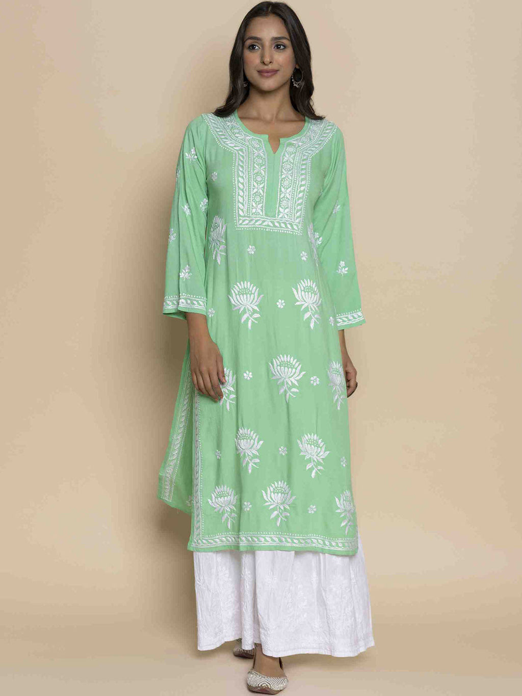 HOUSE OF KARI Floral Embroidered Chikankari Straight Kurta